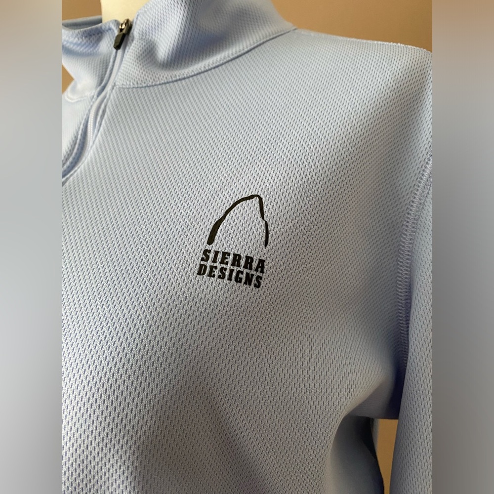 Athletic top - Picture 3 of 6